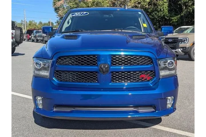 $32722 : Ram 1500 2017 4x2 Sport 2dr image 8