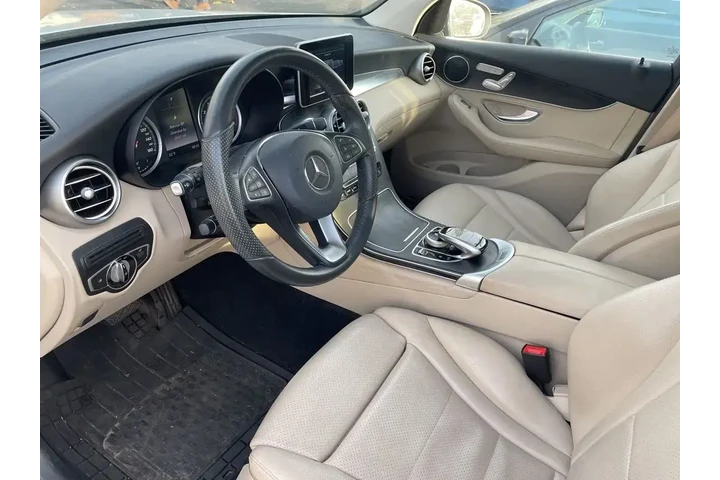 $10499 : Mercedes-Benz GLC 2016 AWD G image 5