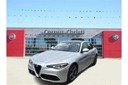2017 Alfa Romeo Giulia thumbnail
