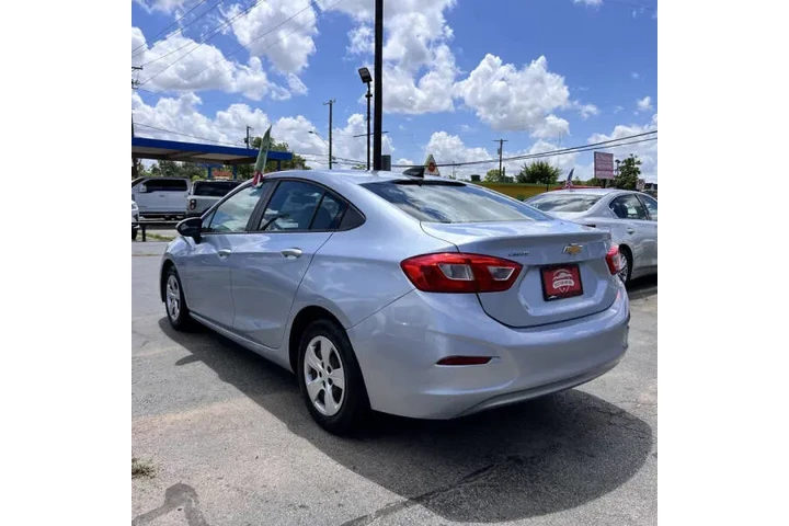 $11999 : 2017 Cruze LS Auto image 9