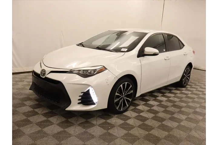 $11599 : Toyota Corolla 2017 SE 4dr S image 1