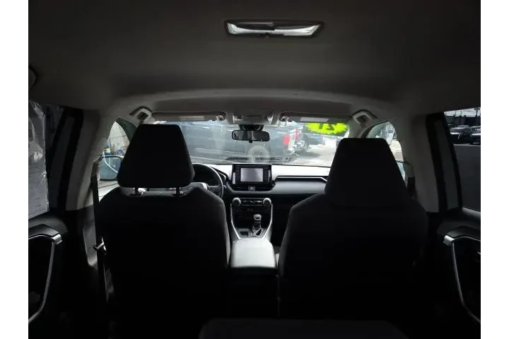 $25995 : Toyota RAV4 2021 XLE 4dr SUV image 10