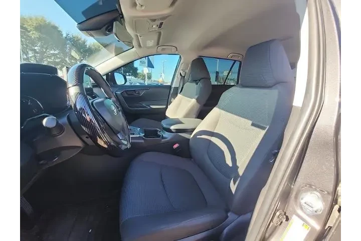 $26998 : Toyota RAV4 2024 LE 4dr SUV image 9
