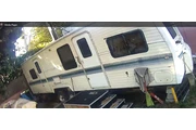 $875 : SE RENTA CUARTO EN UN TRAILER thumbnail