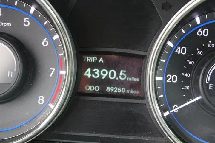 $11998 : Hyundai SONATA 2013 Limited image 10