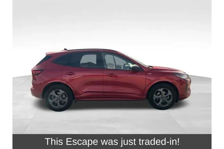 $21410 : Ford Escape 2023 AWD ST-Line image 1