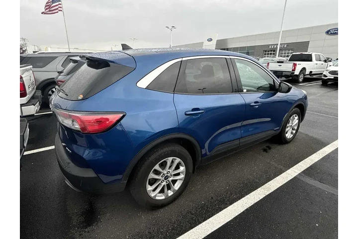 $24990 : Ford Escape 2022 AWD SE 4dr image 3