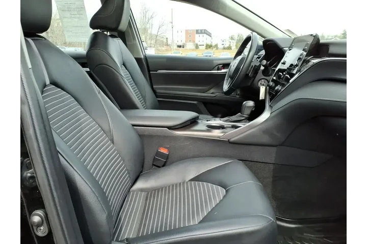 $25789 : Toyota Camry 2023 AWD SE 4dr image 6