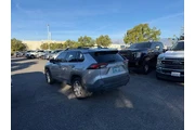 $24400 : Toyota RAV4 2022 XLE Premium thumbnail