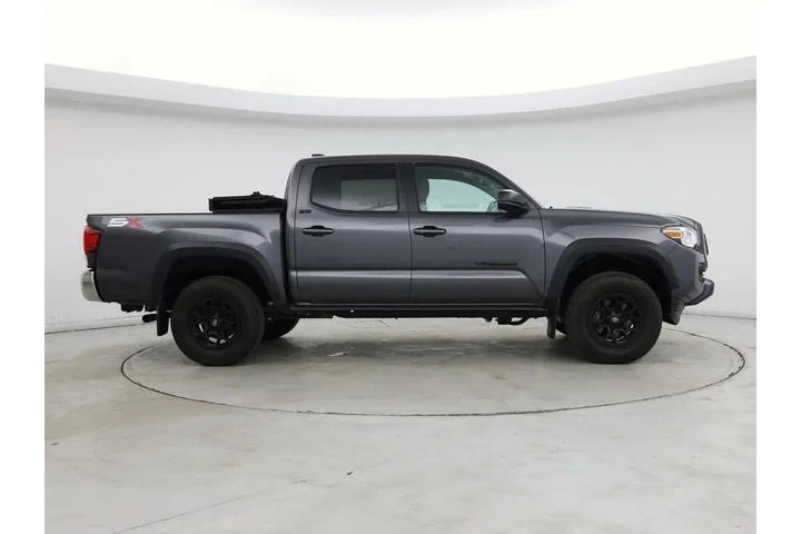 $38998 : Toyota Tacoma 2023 4x4 SR5 V image 7