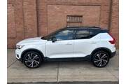 $22500 : 2020 XC40 T5 R-Design thumbnail