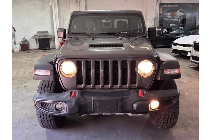 $30777 : Jeep Gladiator 2023 4x4 Moja image 2