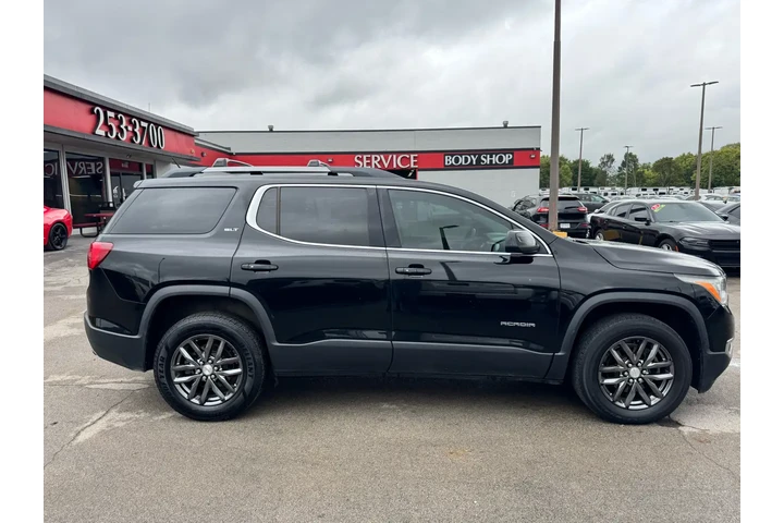 $7980 : 2017 GMC Acadia FWD 4dr SLT w image 1