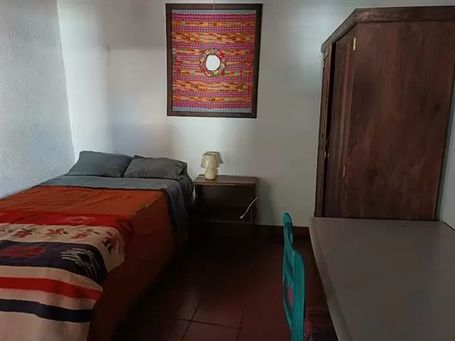 $300 : Casa Huespedes/Habitacion Priv image 1