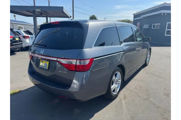 $8998 : 2012 Odyssey Touring image 6