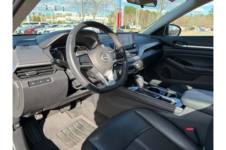 $21441 : Nissan Altima 2024 2.5 SR 4d image 9