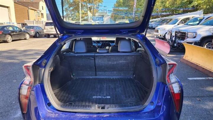 $15999 : 2017 Prius Four Touring image 8