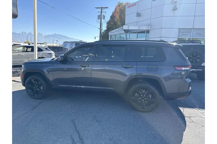 $29910 : 2021 Grand Cherokee L Altitude image 9