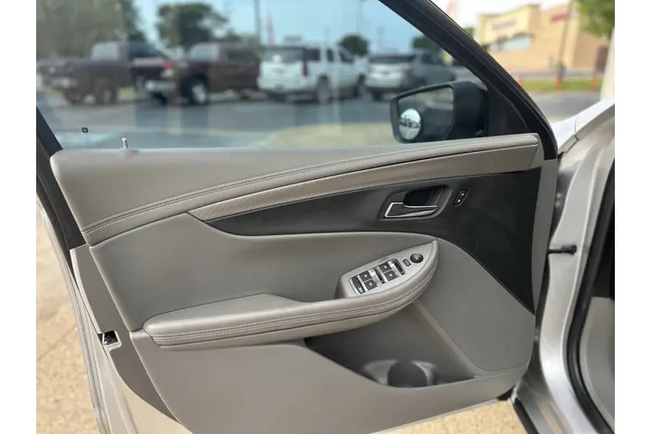 $17499 : 2017 Impala LS image 10