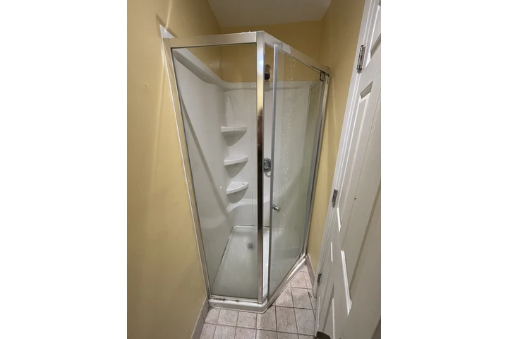 $1150 : Rento image 5