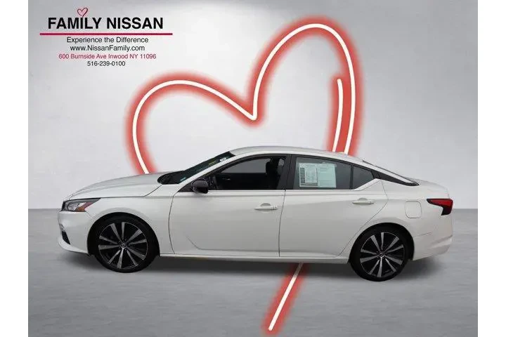 $16638 : Nissan Altima 2022 2.5 SR 4d image 7