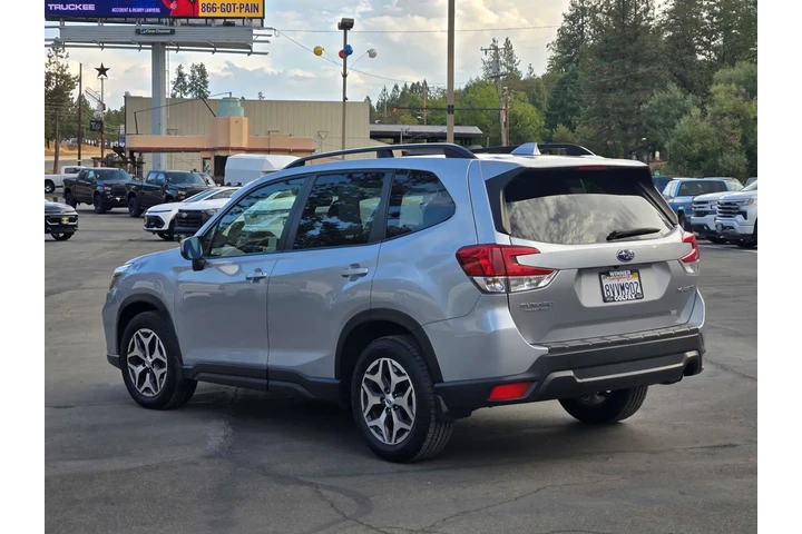 $23993 : Subaru Forester 2021 AWD Pre image 6