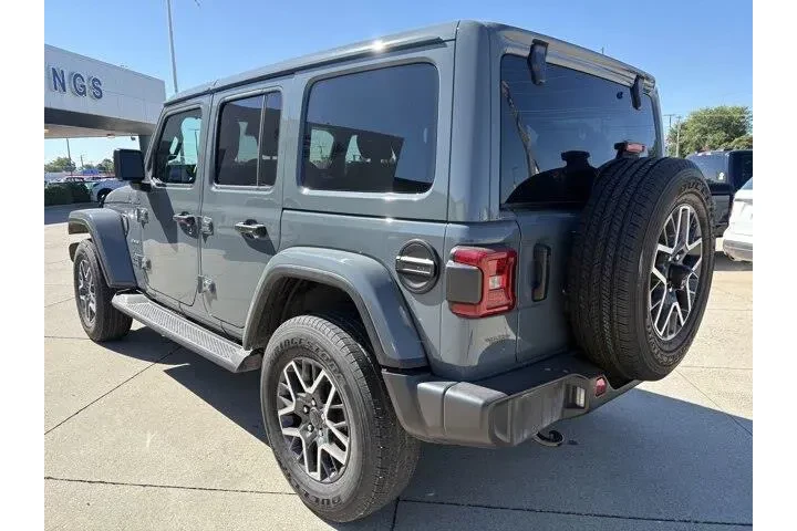 Jeep Wrangler 2024 4x4 Sahar image 6