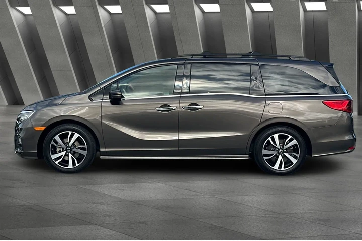 $28000 : Honda Odyssey 2019 Elite 4dr image 8