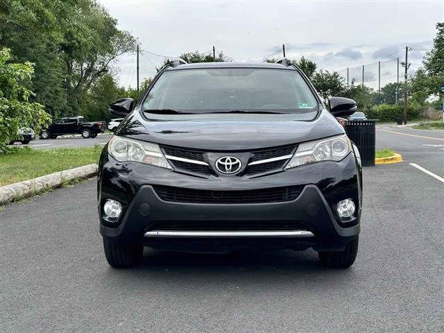 2013 RAV4 XLE image 2