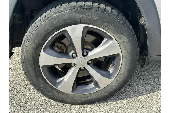 $18500 : Jeep Cherokee 2019 4x4 Limit image 6