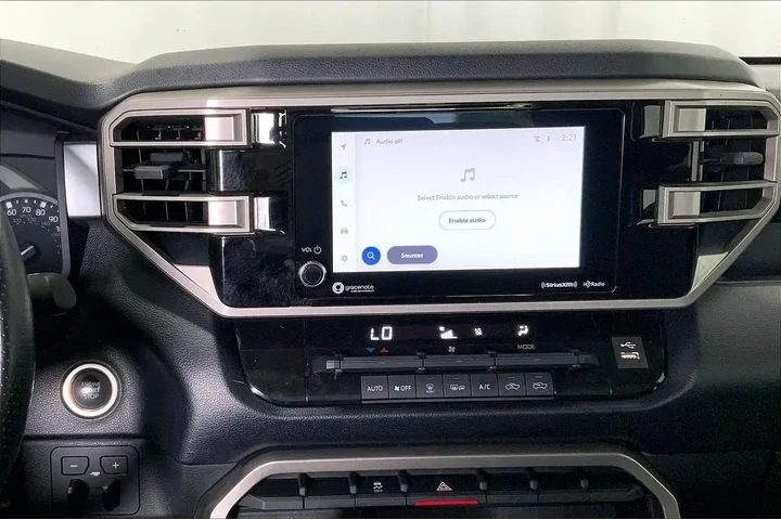 $39892 : Toyota Tundra 2023 4x4 SR5 4 image 5