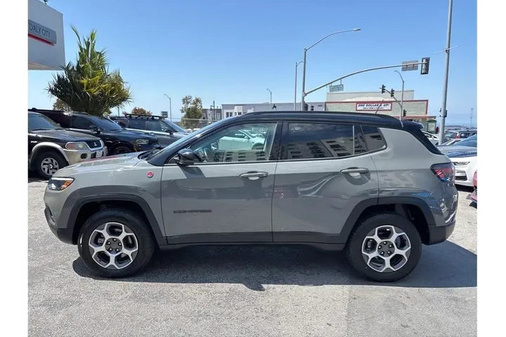 $22388 : Jeep Compass 2022 4x4 Trailh image 4