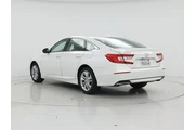 $21998 : Honda Accord 2019 LX 4dr Sed thumbnail