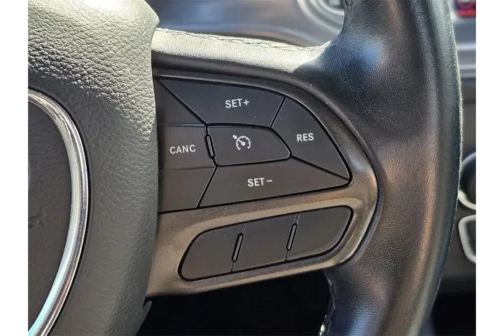 $19900 : Dodge Charger 2023 SXT 4dr S image 10