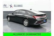 $21032 : Hyundai ELANTRA 2025 SE 4dr thumbnail
