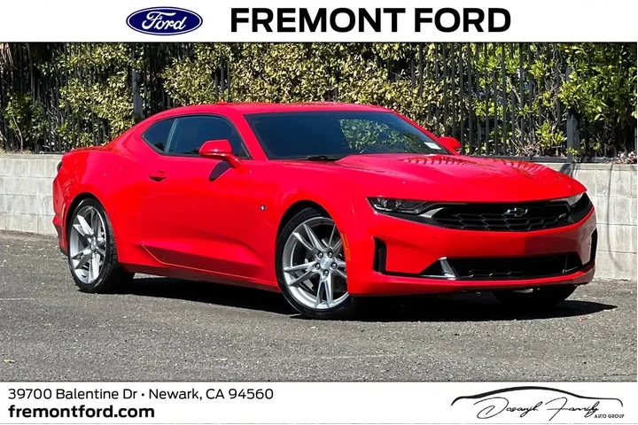 Chevrolet Camaro 2022 LT 2dr image 1