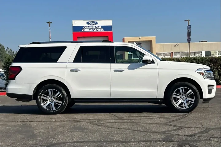 $40000 : Ford Expedition MAX 2024 4x4 image 8