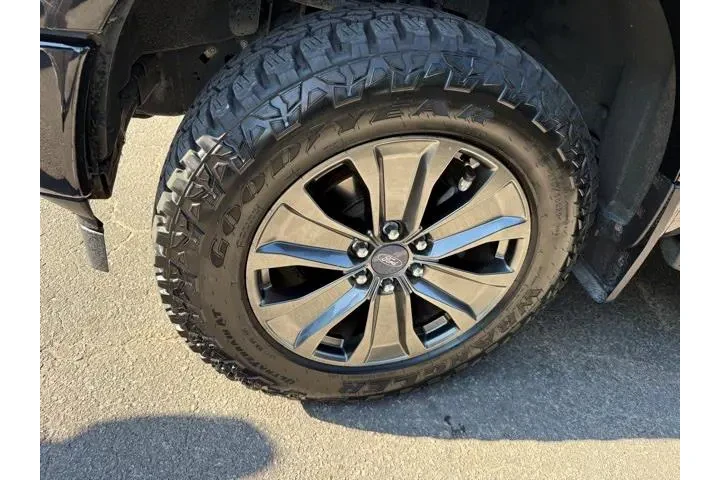 $29949 : Ford F-150 2018 4x4 XLT 4dr image 7