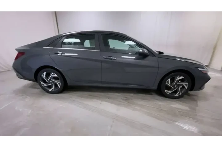 $24240 : Hyundai ELANTRA 2025 SEL Con image 9