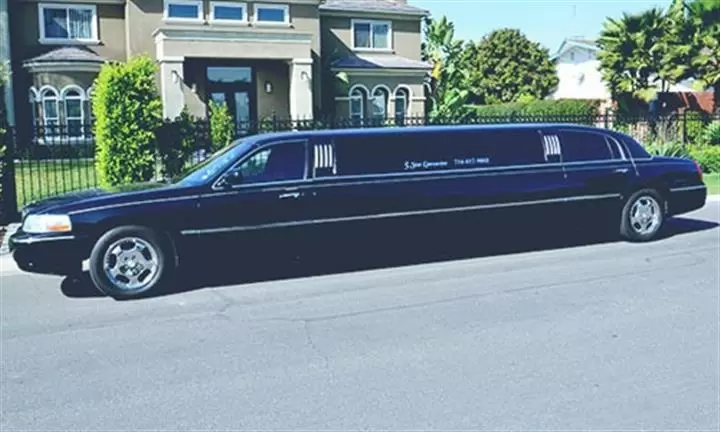 Limo Rentals image 4