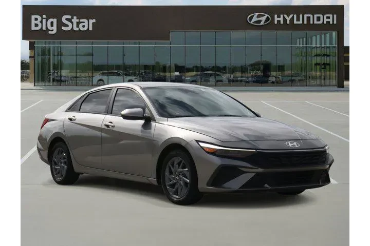 $21788 : Hyundai ELANTRA 2024 SEL 4dr image 6