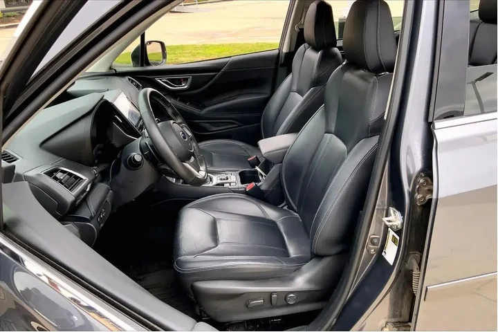 $29471 : Subaru Forester 2022 AWD Tou image 8