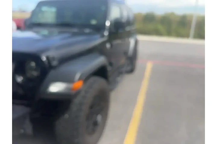 $26976 : Jeep Wrangler Unlimited 2021 image 8