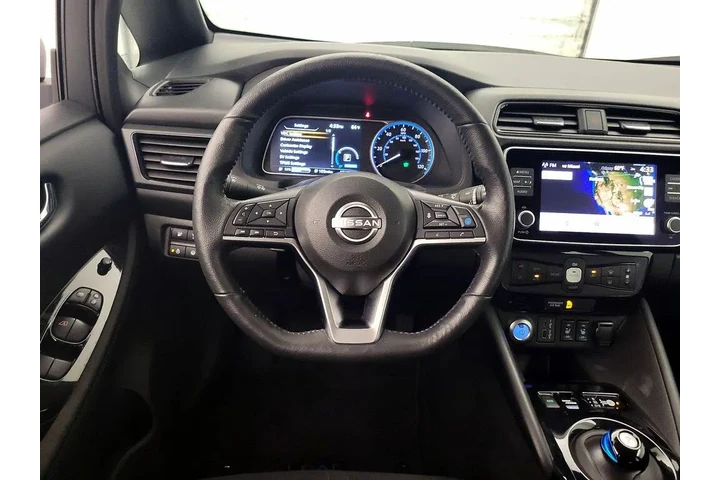 $19998 : Nissan LEAF 2024 SV PLUS 4dr image 10