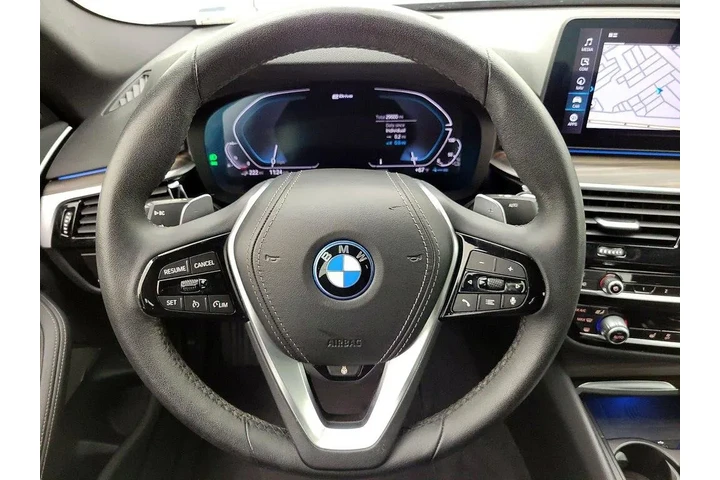 $33998 : BMW 5 Series 2023 530e 4dr S image 10