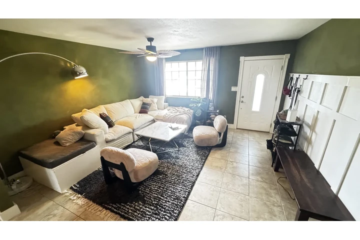 $850 : Casa en alquiler image 3