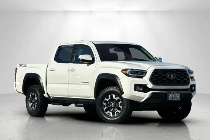 $36995 : Toyota Tacoma 2022 4x2 TRD O image 1