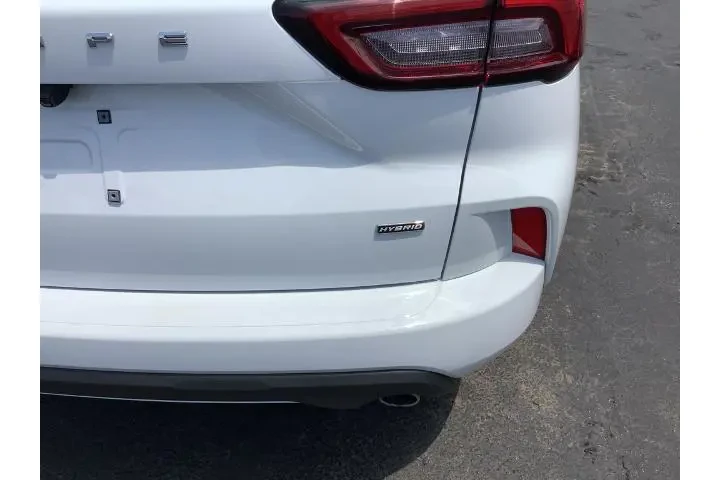 $29950 : Ford Escape Hybrid 2023 ST-L image 9