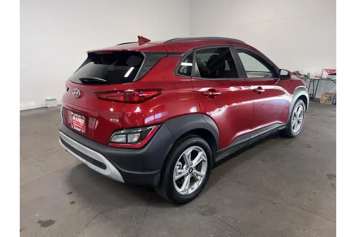 $17472 : Hyundai KONA 2022 AWD SEL 4d image 3