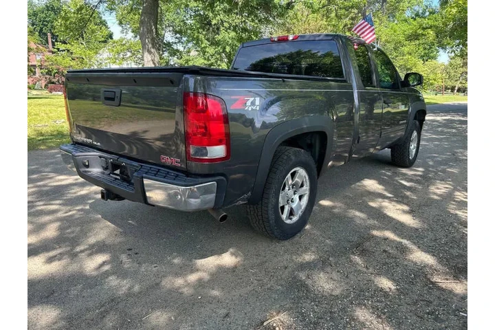 $5995 : 2011 GMC Sierra 1500 SLE image 4